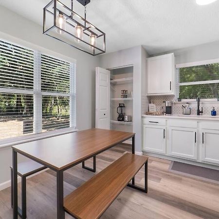 New Modern Bungalow Close To Downtown! Fully Fenced Yard Сент-Огастин Экстерьер фото