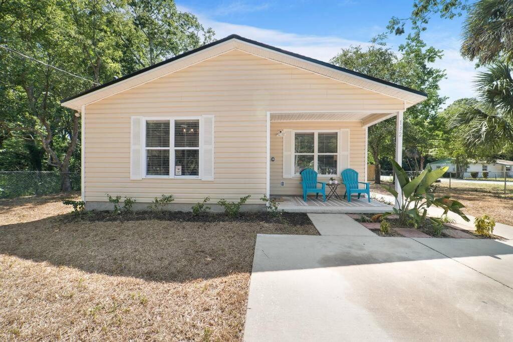 New Modern Bungalow Close To Downtown! Fully Fenced Yard Сент-Огастин Экстерьер фото